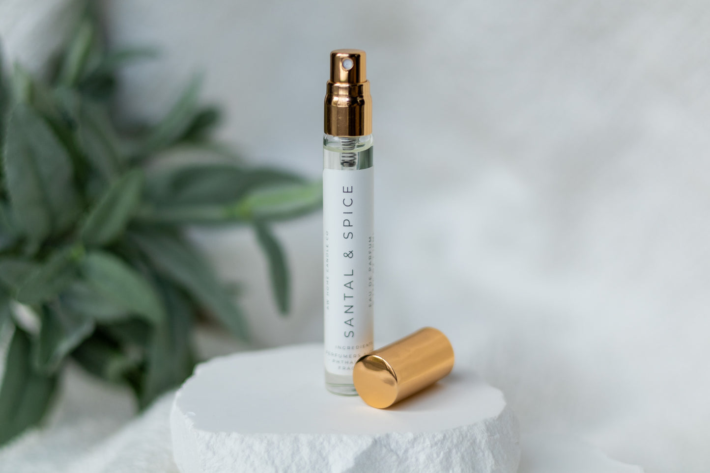 SANTAL & SPICE Perfume
